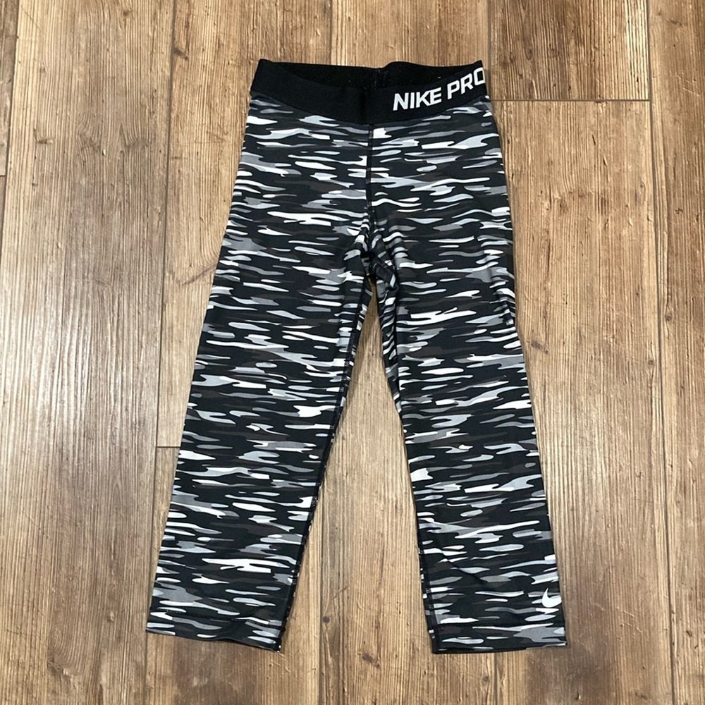 Nike Capri Leggings